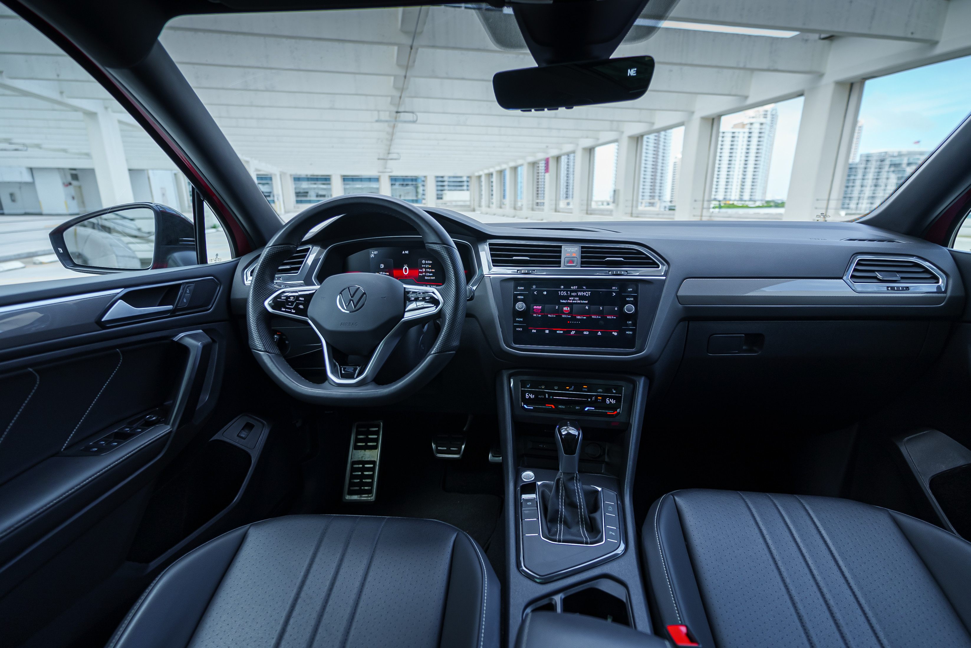 Volkswagen Tiguan Grey — interior seats