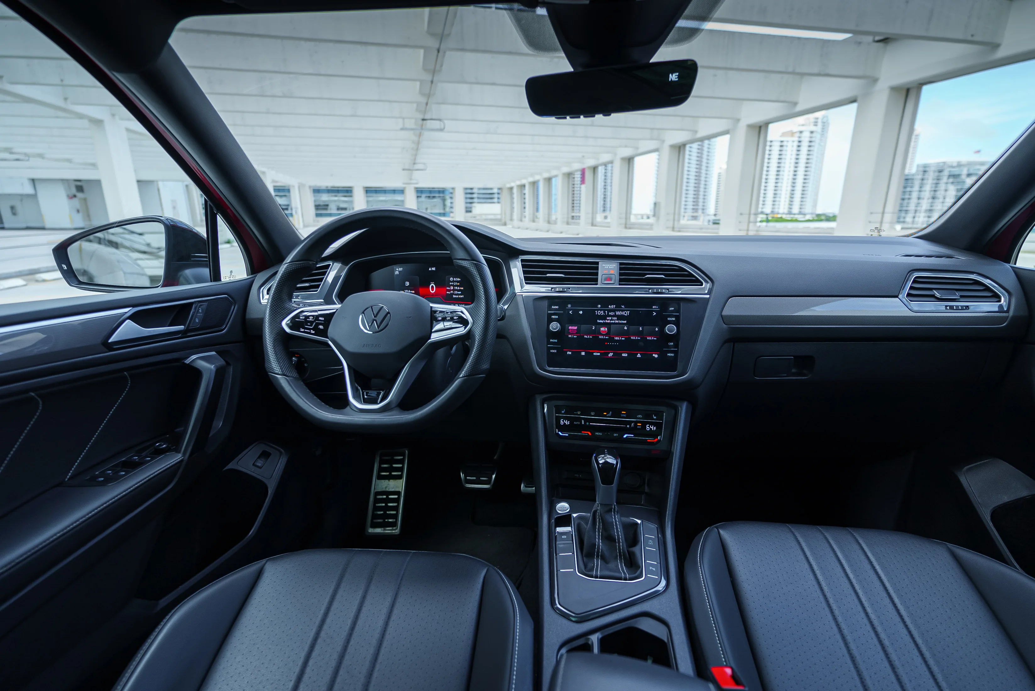 Volkswagen Tiguan Grey — interior seats