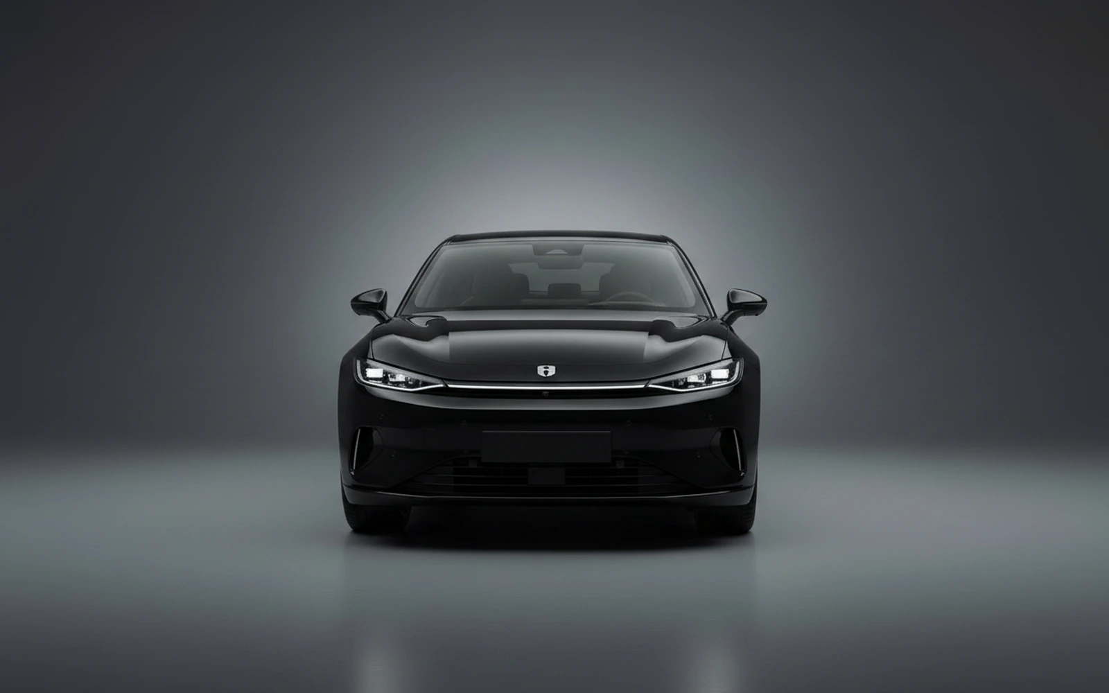 Zeekr 001 Black 2025 — exterior side view