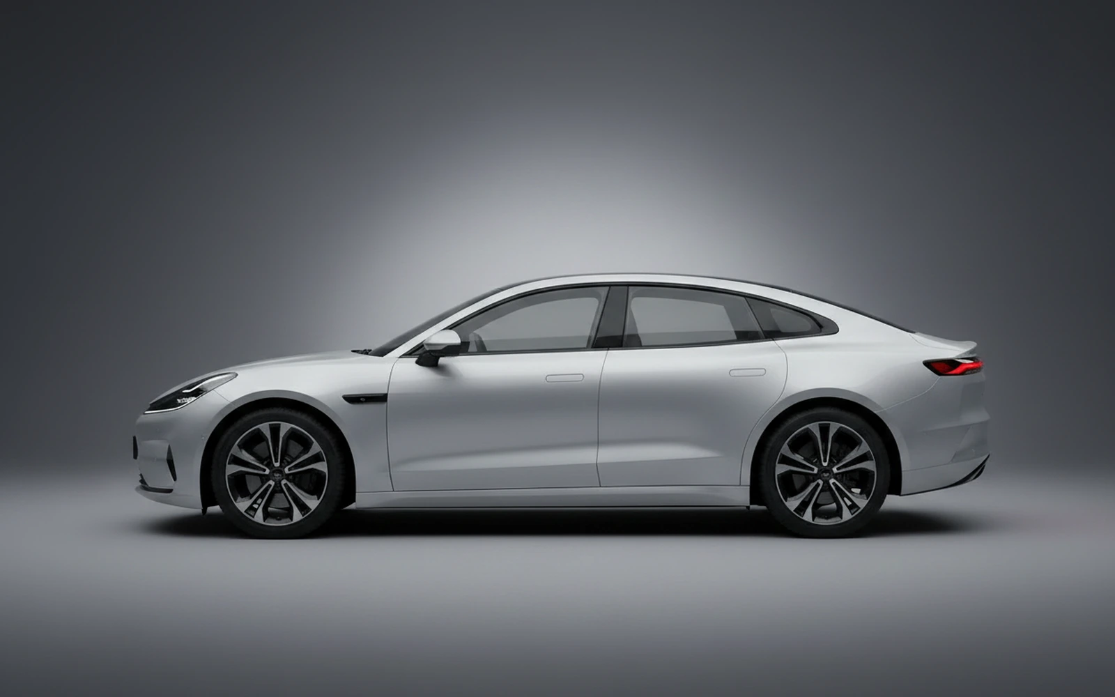 Zeekr 001 Silver 2025 — exterior rear view